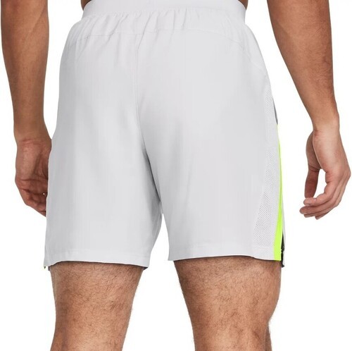 UNDER ARMOUR-Short Under Armour Launch 7"-1