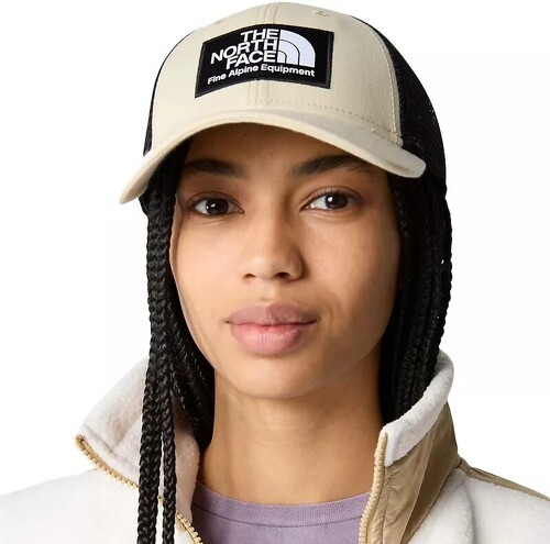 THE NORTH FACE-Mudder Trucker-2