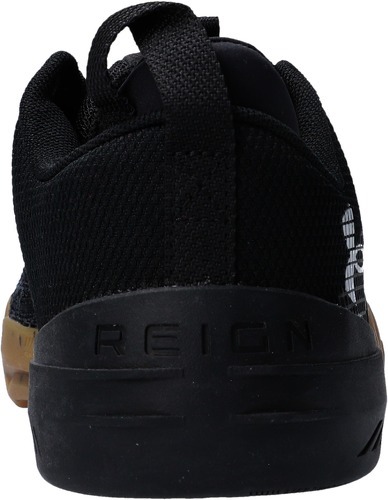 UNDER ARMOUR-Tribase Reign 6-4