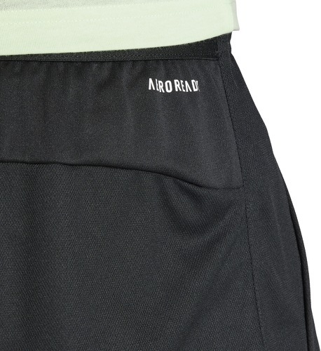 adidas Performance-Short Train Essentials Seasonal Big Logo-4