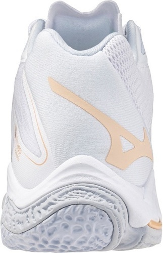 MIZUNO-WAVE LIGHTNING Z8 MID-1