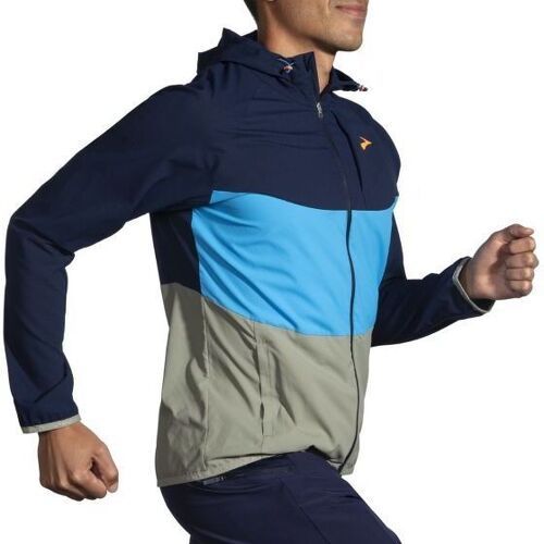 Brooks-Canopy Veste-2