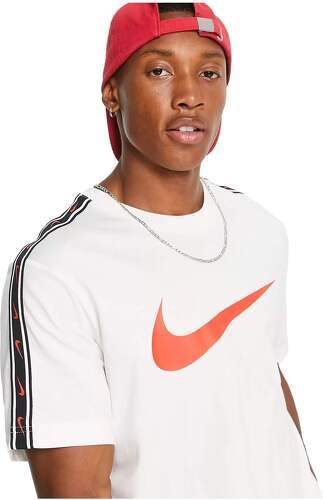 NIKE-T-shirt modèle Sportswear Repeat-image-1