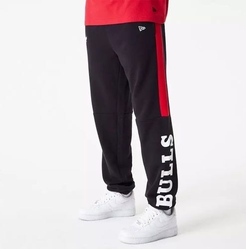 NEW ERA-Pantalon NBA Chicago Bulls New Era Colour Block Jogger Noir-1