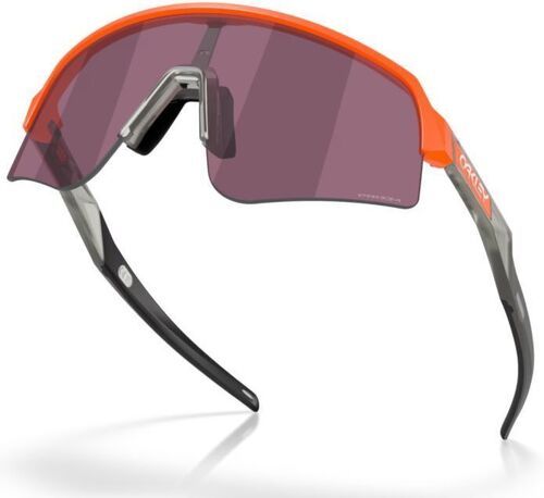 OAKLEY-Sutro Lite Sweep (Prizm Road Black)-3