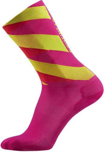 GORE-Gore Wear Essential Signal Socks Process Pink Fireball-1