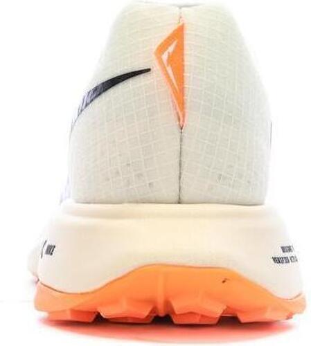 NIKE-Chaussures de trail Blanches/Noires/Oranges Femme Nike Zoomx Ultrafly-2